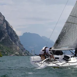 https://hotel-europa-malcesine.hotelinveneto.com